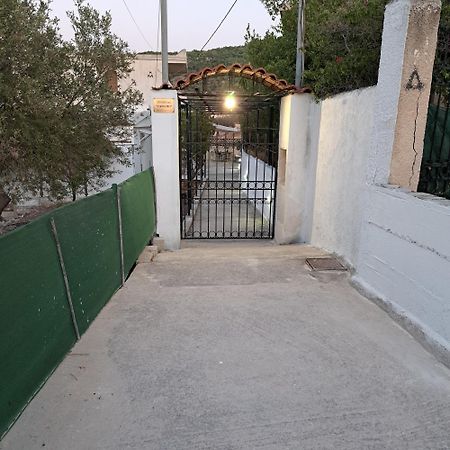 Ξενώνας Vasiliki Vathí 外观 照片