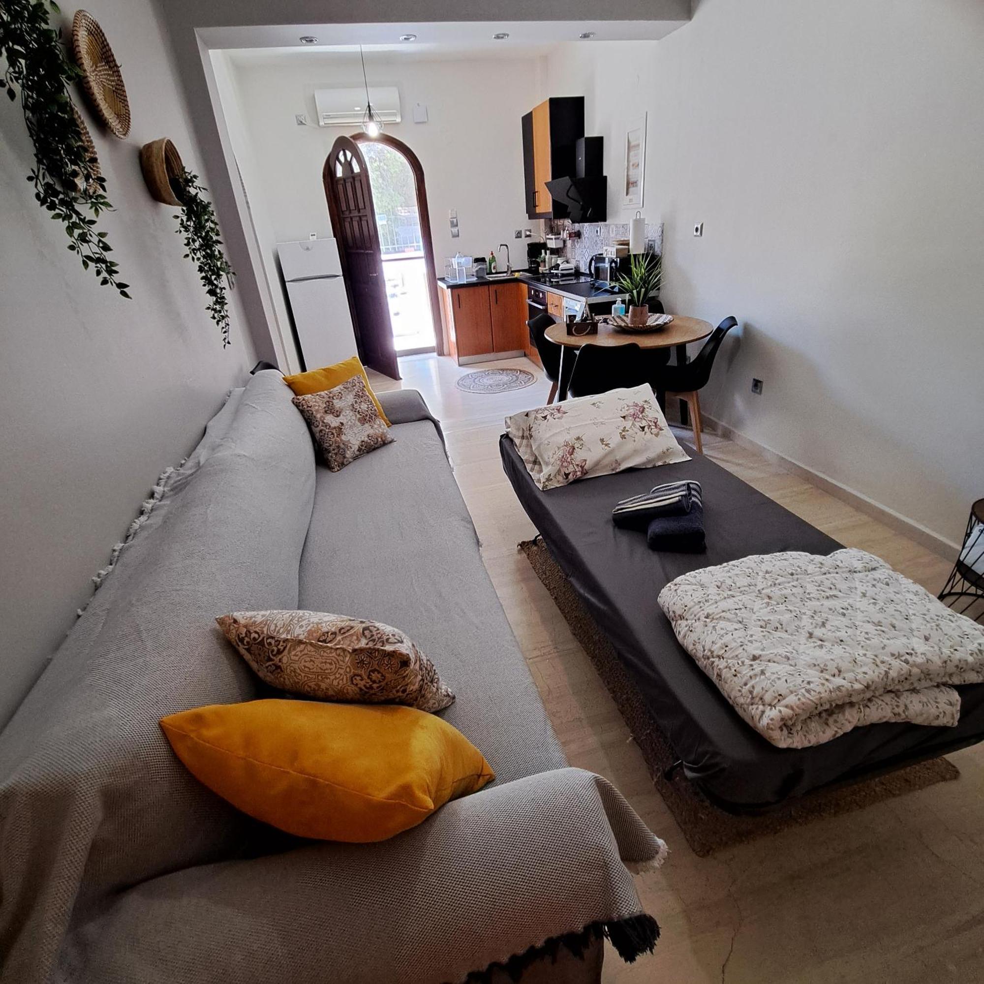 Ξενώνας Vasiliki Vathí 外观 照片